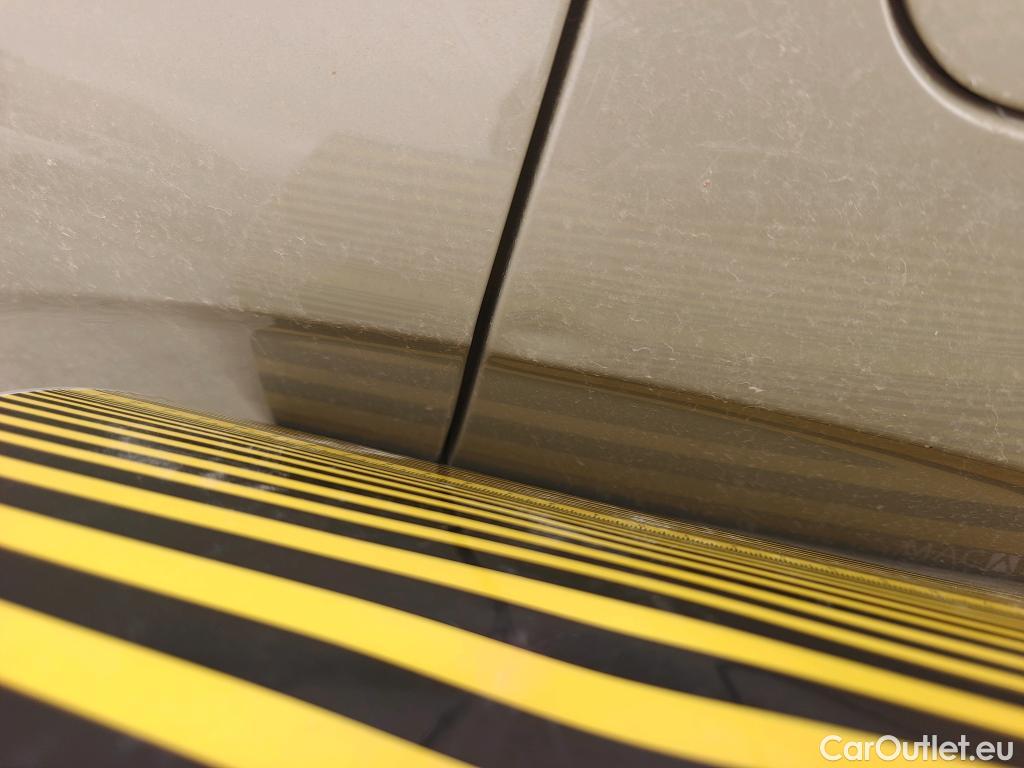  Honda  HR-V HONDA  / 2021 / 5P / todoterreno 1.5 i-MMD Advance 4x2 #14