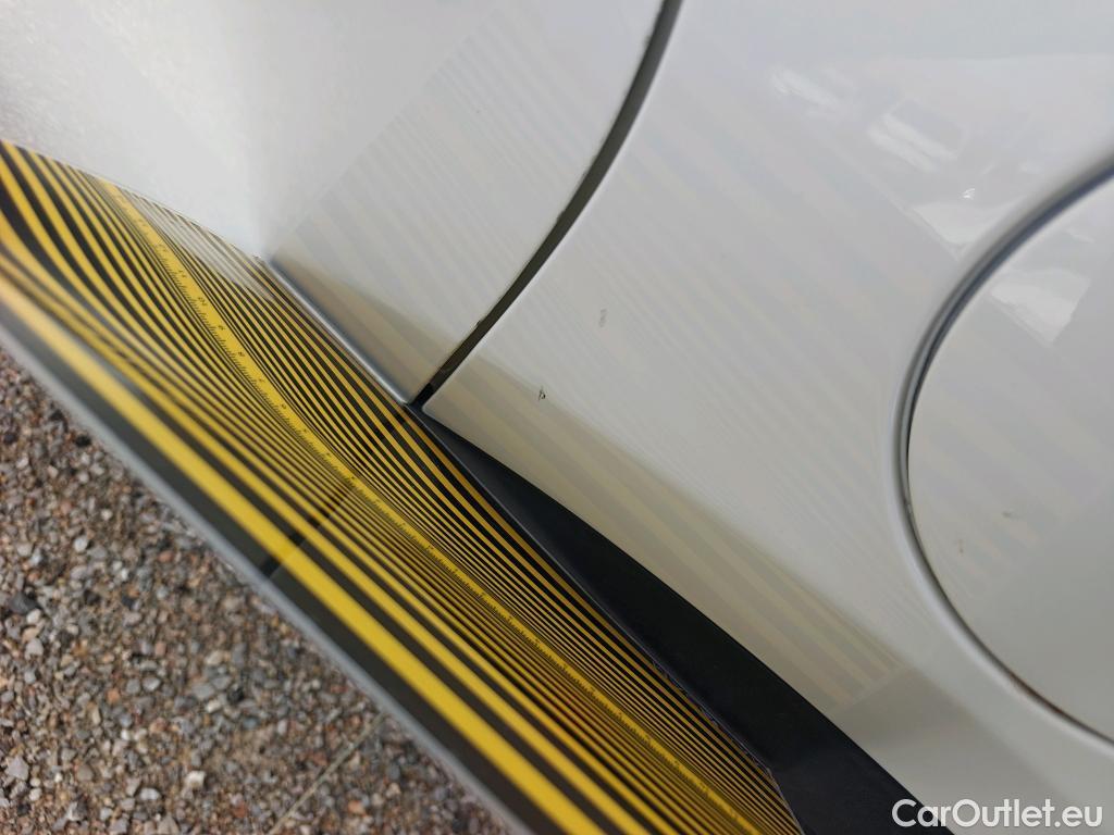  KIA  Niro KIA  / 2019 / 5P / crossover 1.6 GDi HEV 104kW (141CV) Drive #34