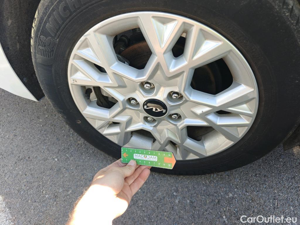  KIA  Cee'd KIA Ceed Tourer / 2018 / 5P / familiar Tourer 1.0 T-GDi 88kW (120CV) Concept #29