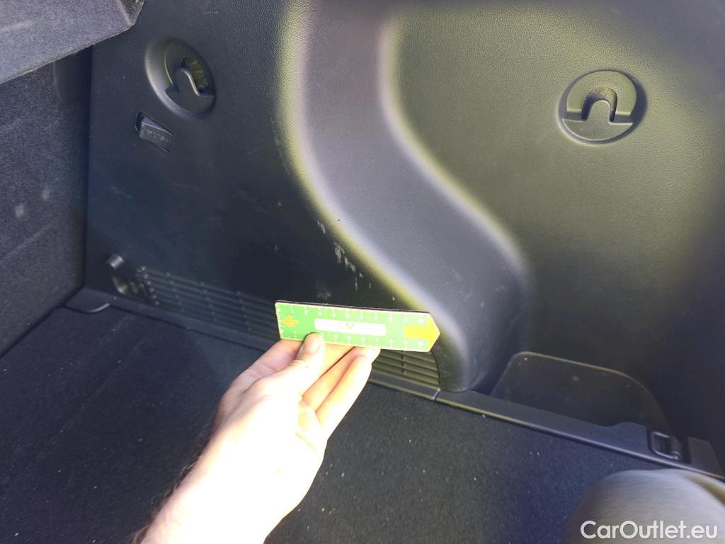  Hyundai  Konna HYUNDAI Kona / 2023 / 5P / todoterreno 1.6 GDI HEV Maxx DCT #13