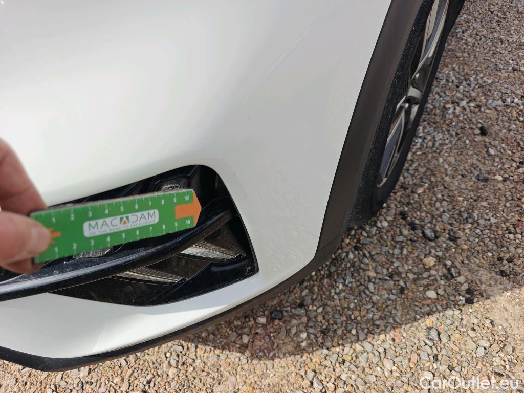  KIA  Niro KIA  / 2019 / 5P / crossover 1.6 GDi HEV 104kW (141CV) Drive #25