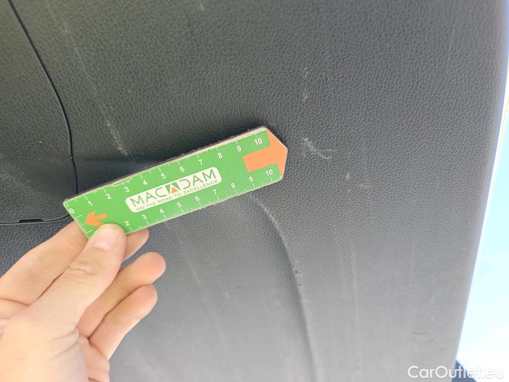  KIA  Cee'd KIA Ceed Tourer / 2018 / 5P / familiar Tourer 1.0 T-GDi 88kW (120CV) Concept #11