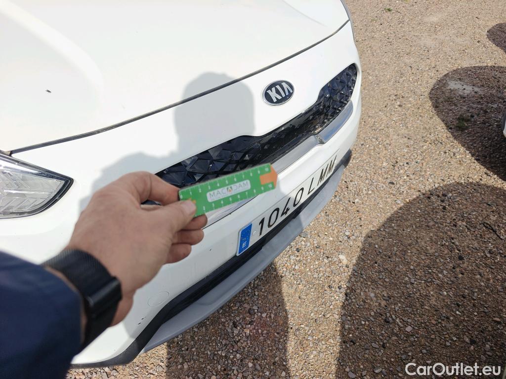  KIA  Niro KIA  / 2019 / 5P / crossover 1.6 GDi HEV 104kW (141CV) Drive #22