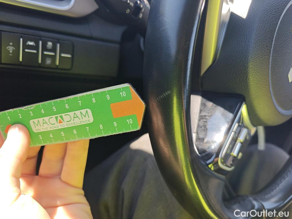  KIA  Cee'd KIA Ceed Tourer / 2018 / 5P / familiar Tourer 1.0 T-GDi 88kW (120CV) Concept #14