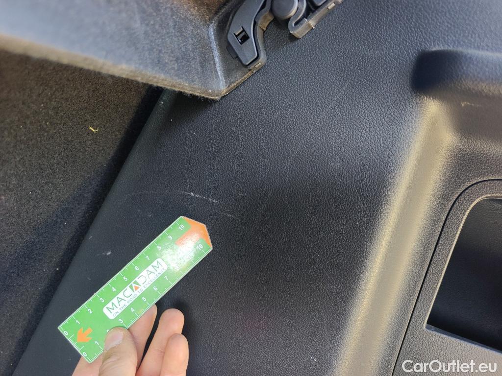  Hyundai  Konna HYUNDAI Kona / 2020 / 5P / todoterreno 1.6 GDI HEV Maxx DCT #17