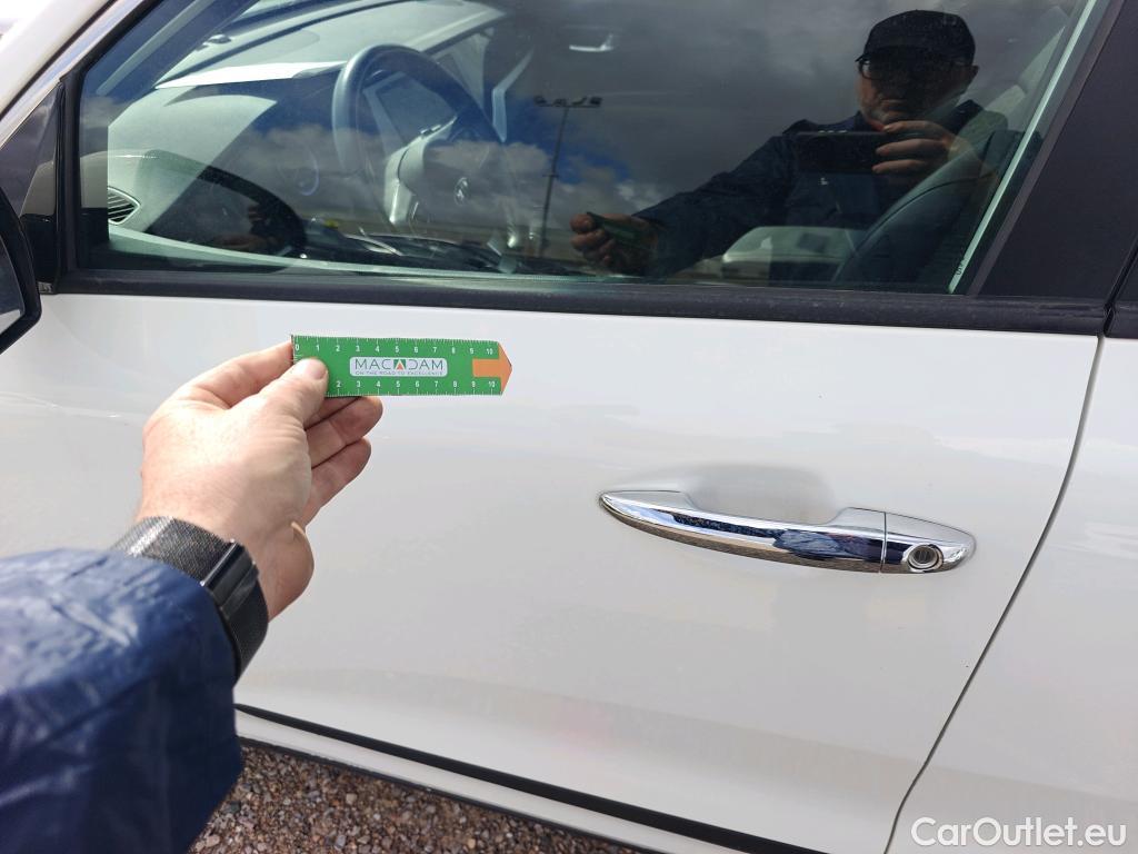  KIA  Niro KIA  / 2019 / 5P / crossover 1.6 GDi HEV 104kW (141CV) Drive #1