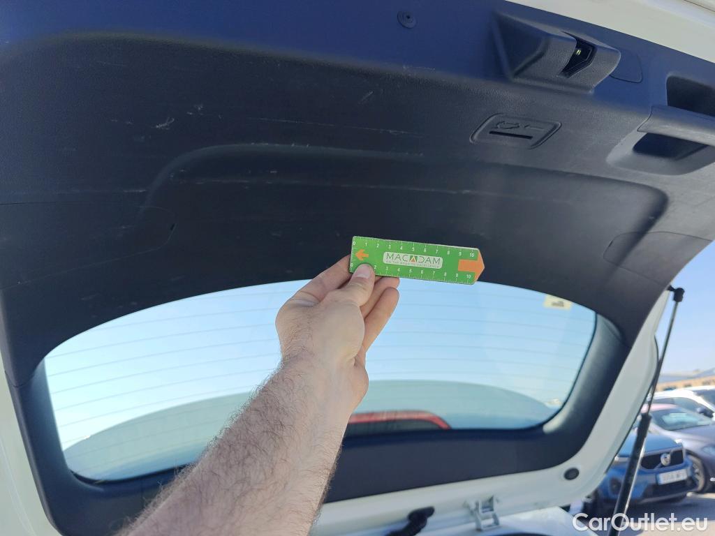  KIA  Cee'd KIA Ceed Tourer / 2018 / 5P / familiar Tourer 1.0 T-GDi 88kW (120CV) Concept #9