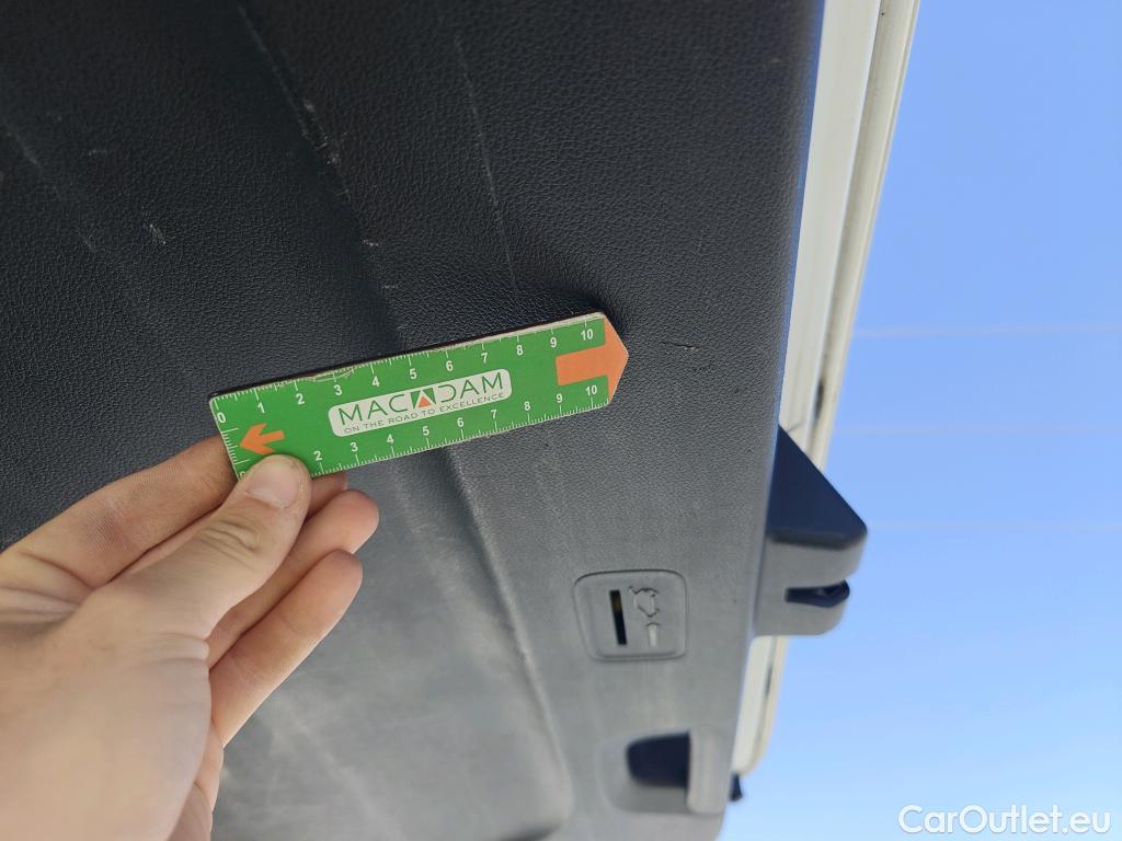  KIA  Cee'd KIA Ceed Tourer / 2018 / 5P / familiar Tourer 1.0 T-GDi 88kW (120CV) Concept #10