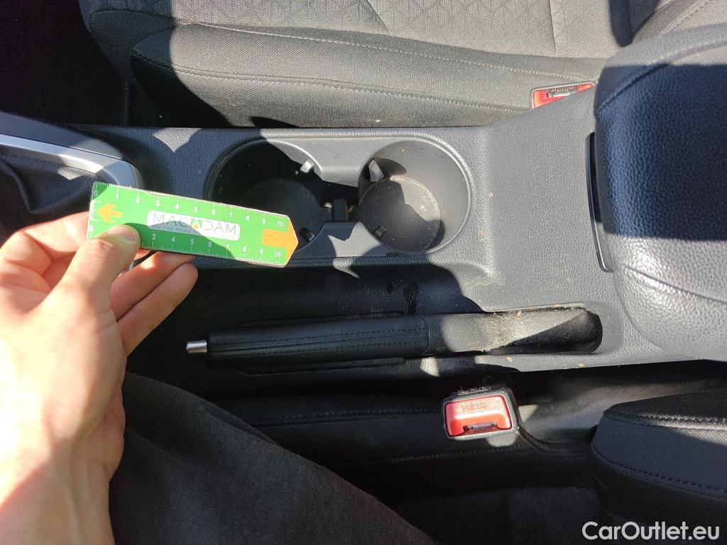  KIA  Cee'd KIA Ceed Tourer / 2018 / 5P / familiar Tourer 1.0 T-GDi 88kW (120CV) Concept #21