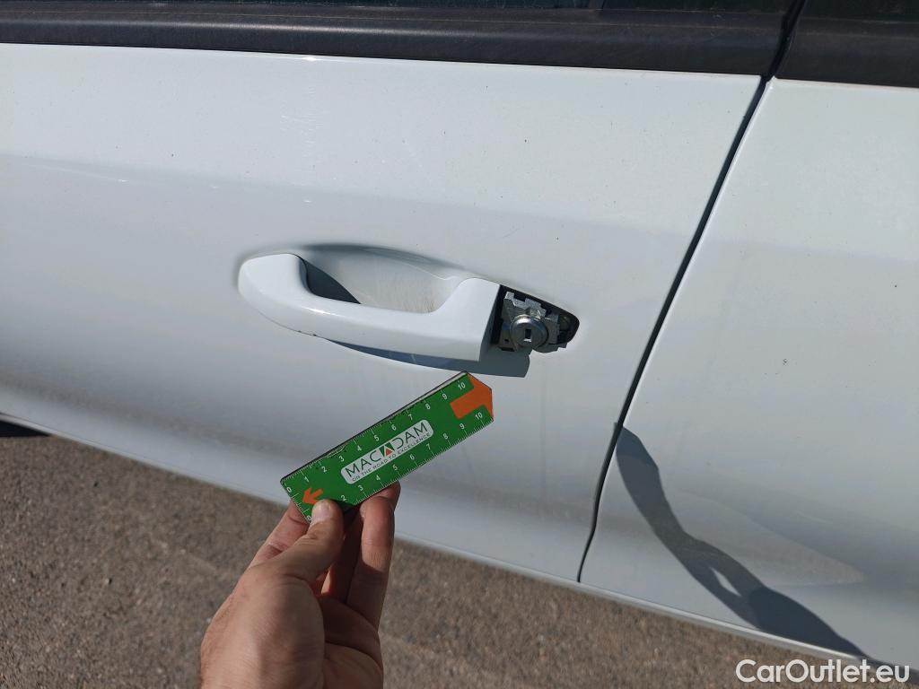  KIA  Cee'd KIA Ceed Tourer / 2018 / 5P / familiar Tourer 1.0 T-GDi 88kW (120CV) Concept #8