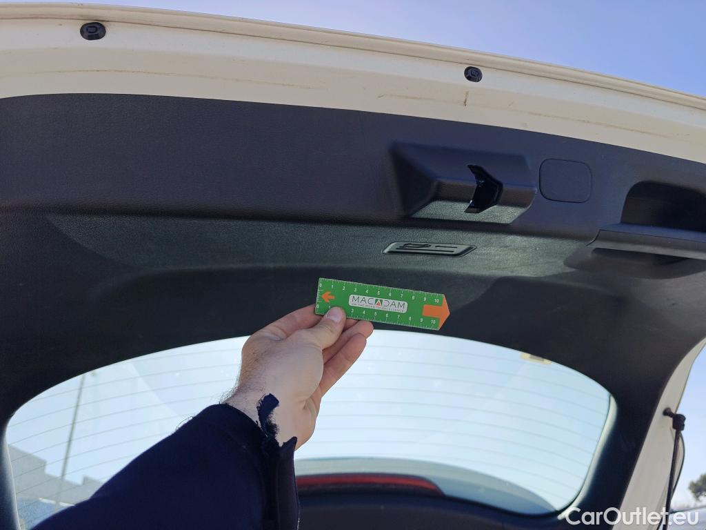  KIA  XCeed KIA  / 2019 / 5P / todoterreno 1.0 T-GDi Drive 88kW (120CV) #24