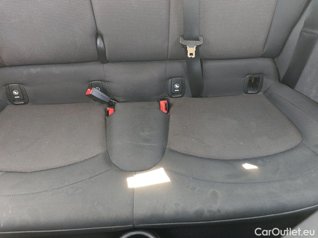  Mini  Cooper MINI MINI / 2014 / 5P / berlina con portón ONE 5 PUERTAS #37