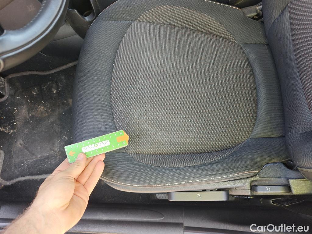  Mini  Cooper MINI MINI / 2014 / 5P / berlina con portón ONE 5 PUERTAS #36