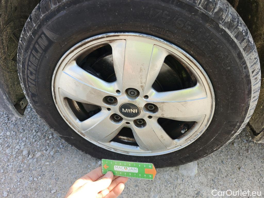  Mini  Cooper MINI MINI / 2014 / 5P / berlina con portón ONE 5 PUERTAS #46