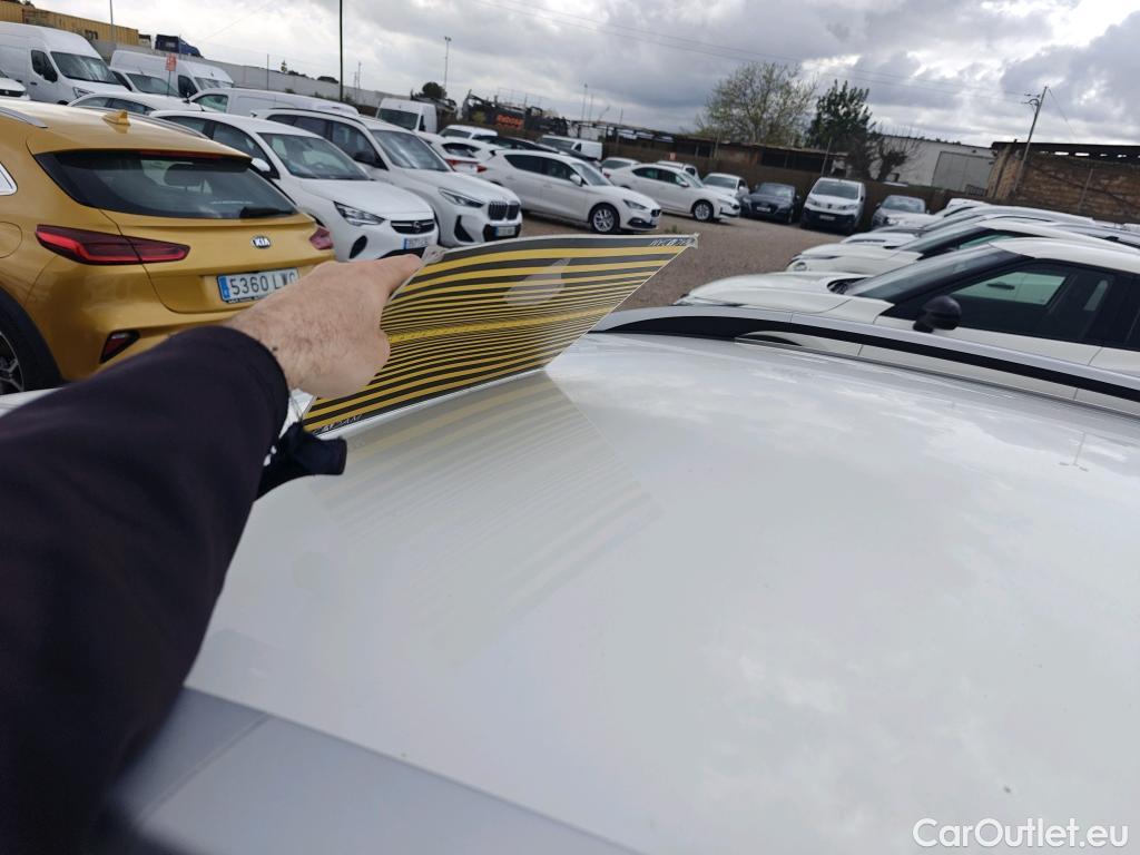  KIA  STONIC KIA  / 2017 / 5P / todoterreno 1.0 T-GDi 74kW (100CV) MHEV iMT Drive #9