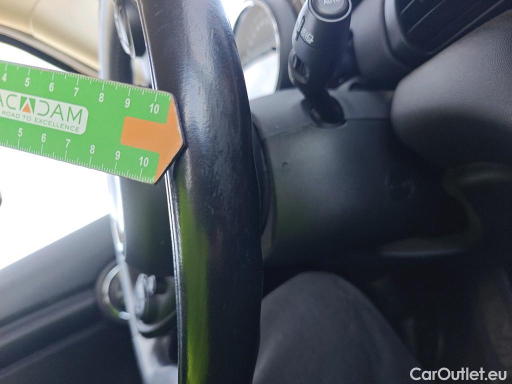  Mini  Cooper MINI MINI / 2014 / 5P / berlina con portón ONE 5 PUERTAS #63