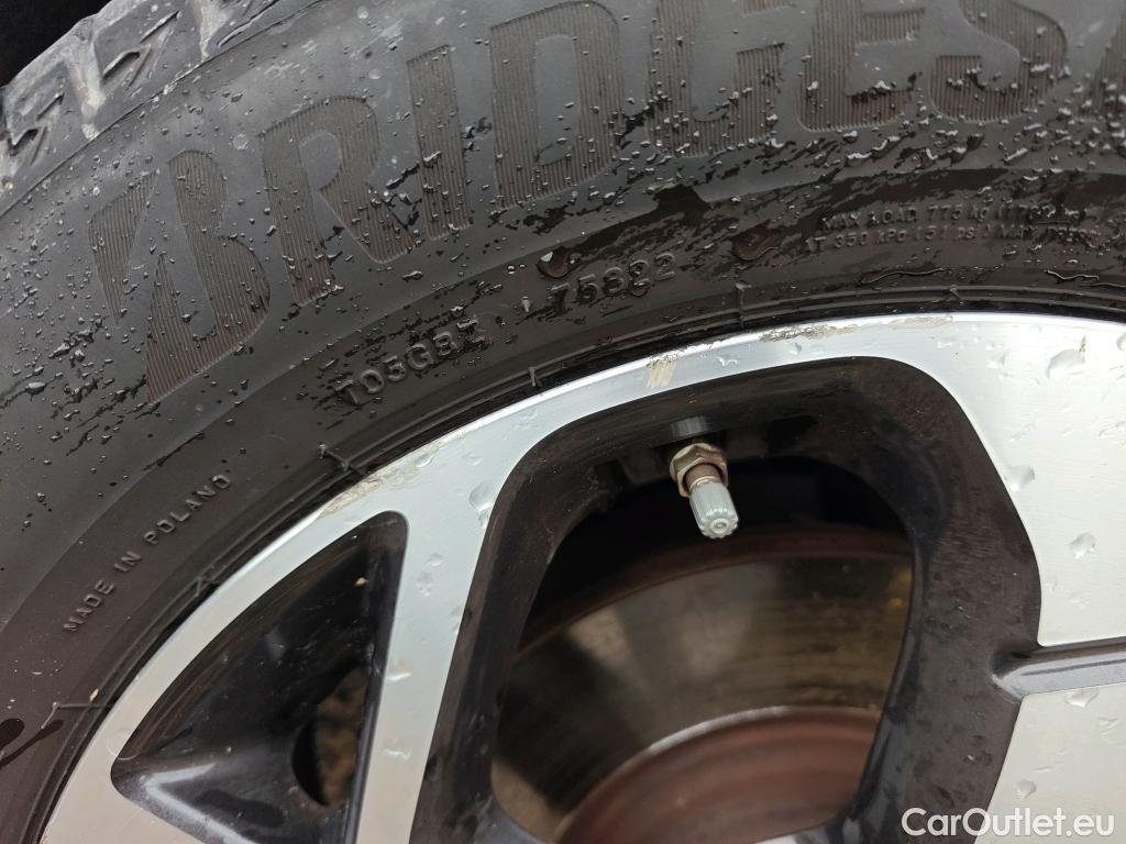  KIA  Sportage KIA  1.6MHEV Drive 100kW(136CV) 4x2(Crist Tintados) #23