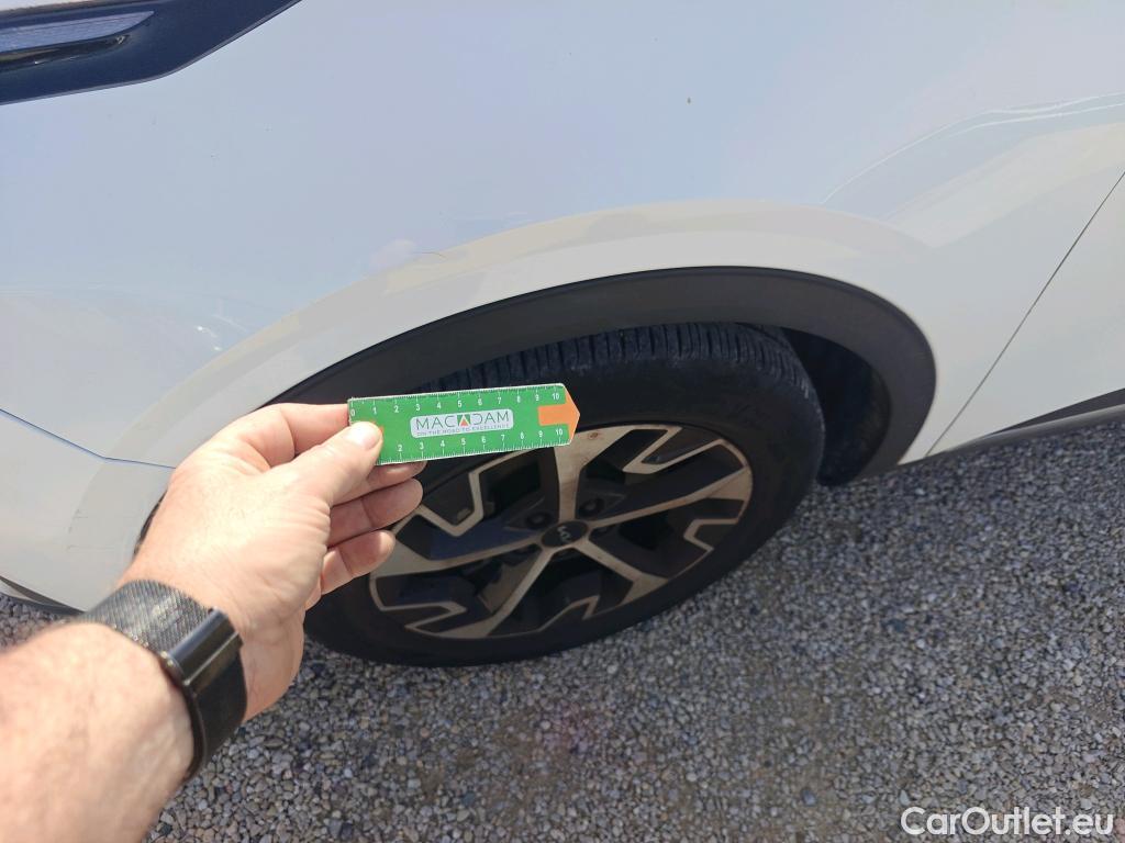  KIA  Sportage KIA  / 2022 / 5P / todoterreno 1.6 T-GDi MHEV 112kW (150CV) Drive 4X2 #19