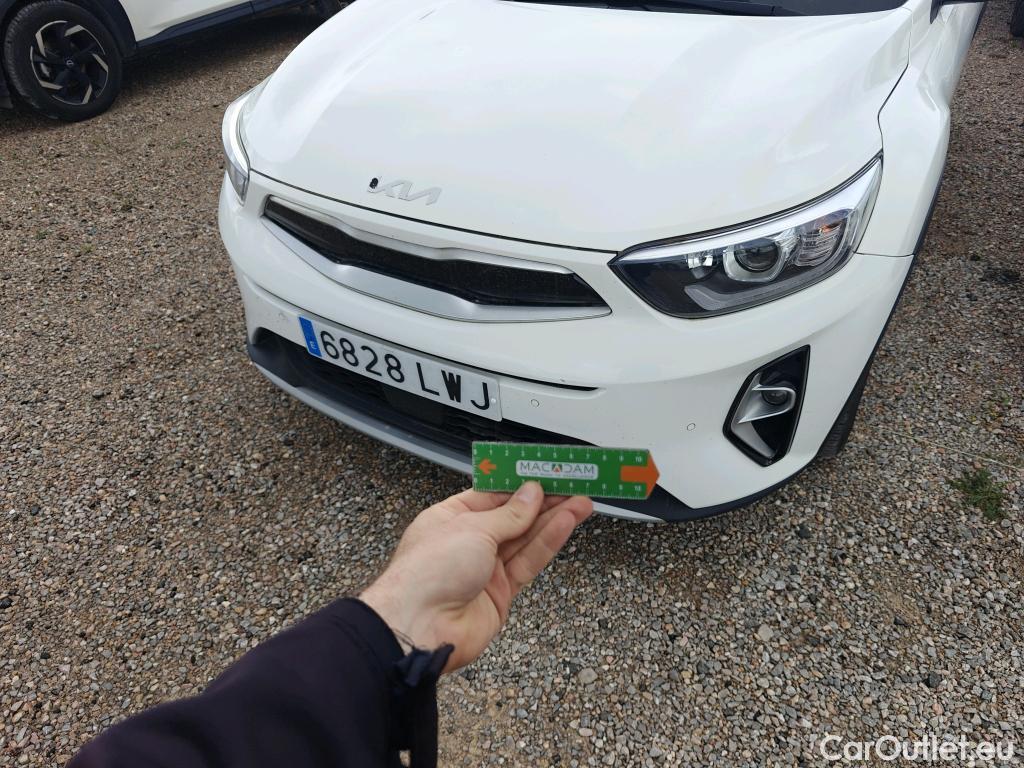  KIA  STONIC KIA  / 2017 / 5P / todoterreno 1.0 T-GDi 74kW (100CV) MHEV iMT Drive #26