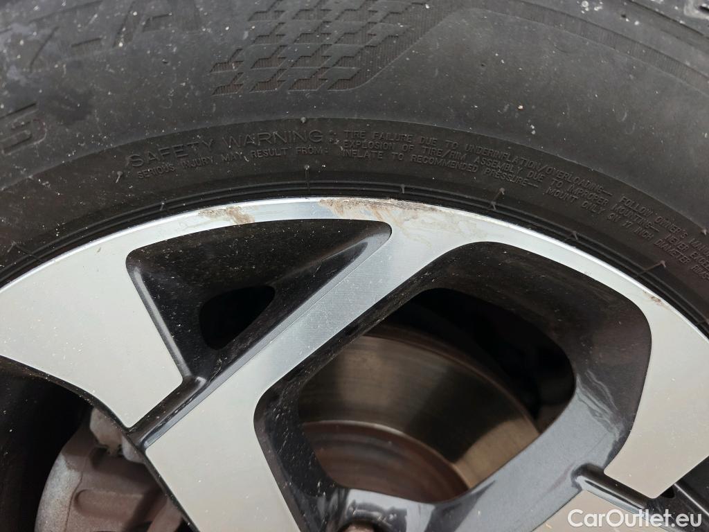  KIA  Sportage KIA  1.6MHEV Drive 100kW(136CV) 4x2(Crist Tintados) #25