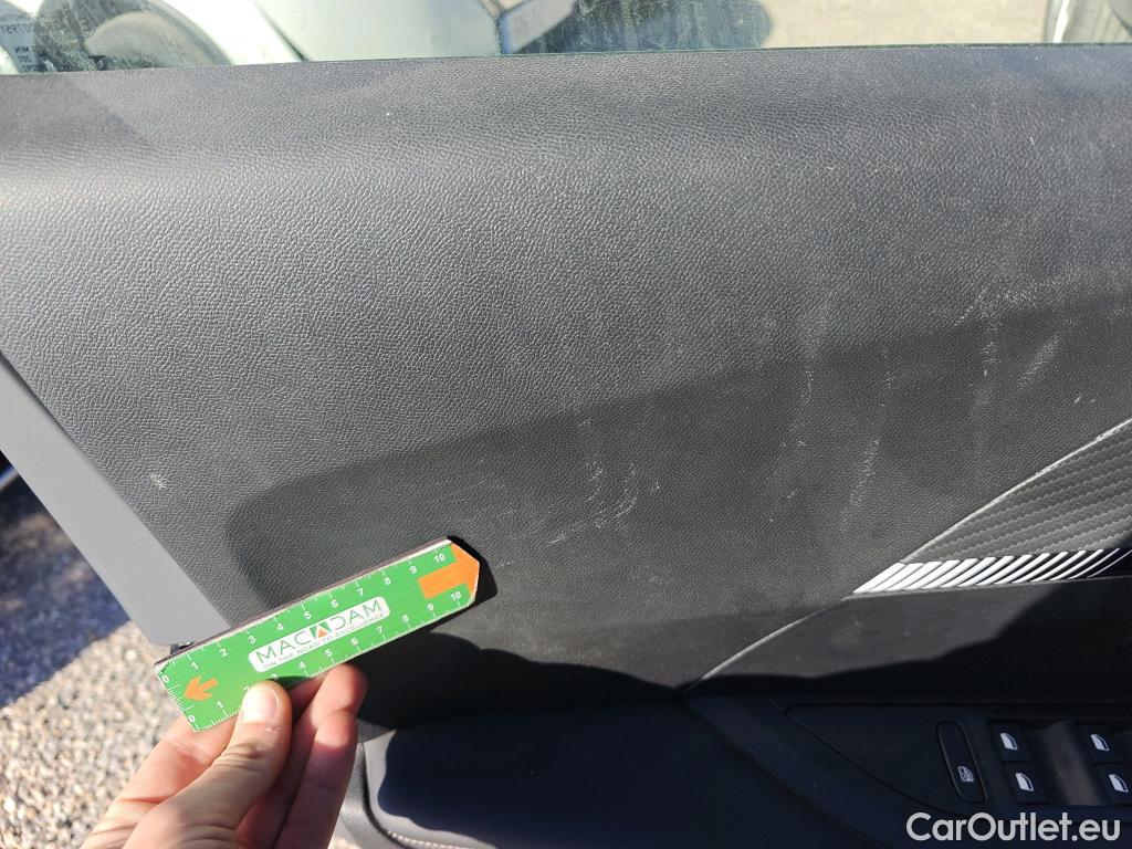  Peugeot  2008 PEUGEOT  / 2023 / 5P / todoterreno Style Gasolina 100 S&S 6 Vel. MAN(SP) #37