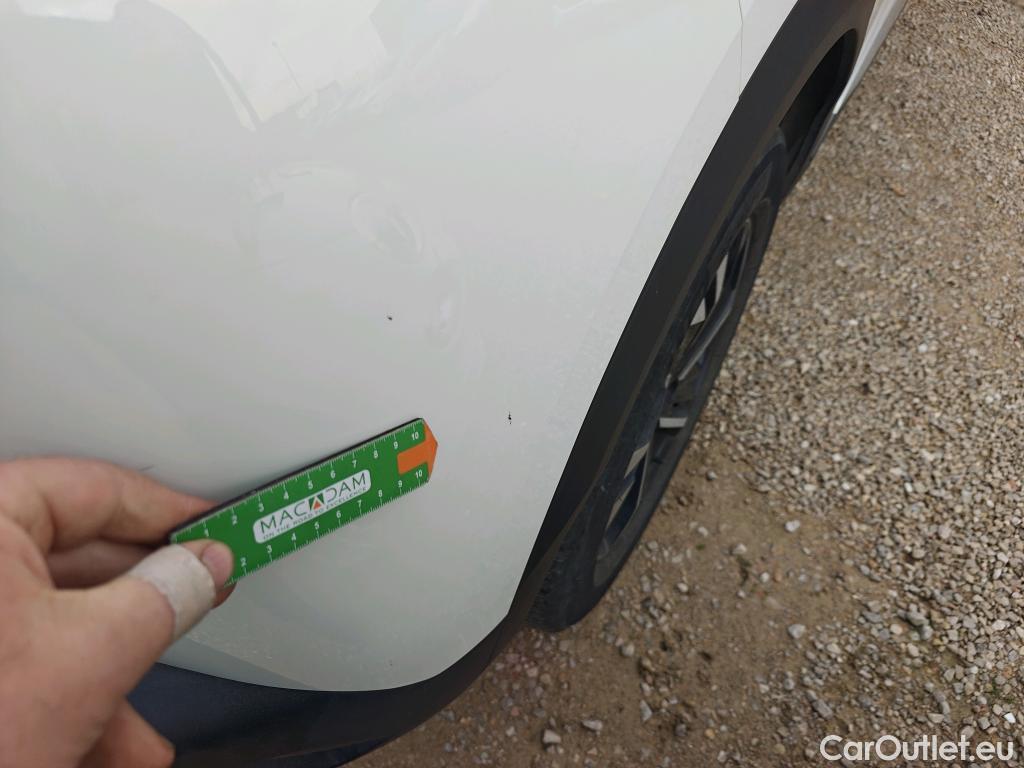  Peugeot  2008 PEUGEOT  / 2019 / 5P / todoterreno Allure BlueHDI 81kW (110CV) #22