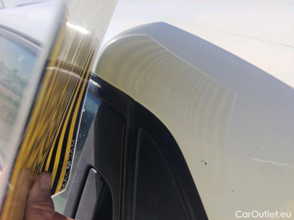  Renault  Clio RENAULT  / 2016 / 5P / berlina con portón Business TCe 66kW (90CV) GLP -18 #14