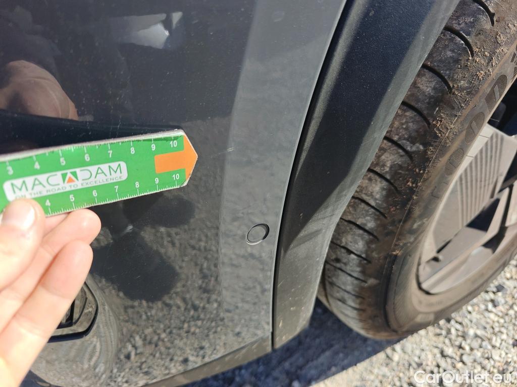  Peugeot  2008 PEUGEOT  / 2023 / 5P / todoterreno Style Gasolina 100 S&S 6 Vel. MAN(SP) #29