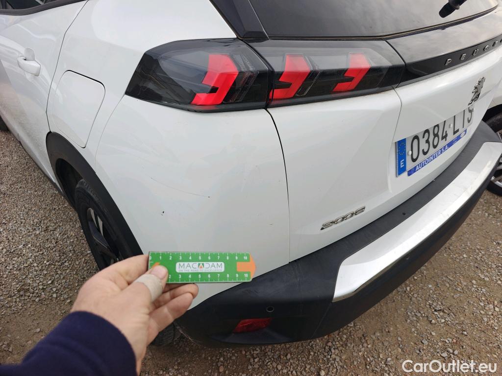  Peugeot  2008 PEUGEOT  / 2019 / 5P / todoterreno Allure BlueHDI 81kW (110CV) #9