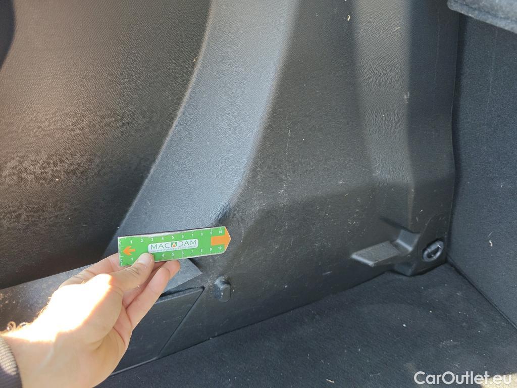  Peugeot  2008 PEUGEOT  / 2023 / 5P / todoterreno Style Gasolina 100 S&S 6 Vel. MAN(SP) #35