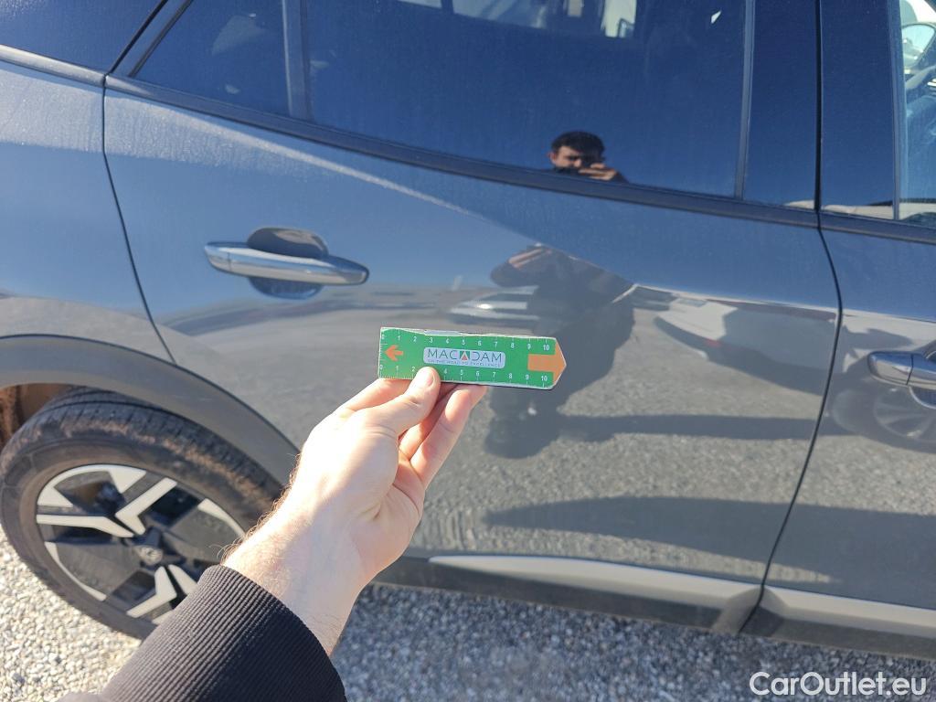  Peugeot  2008 PEUGEOT  / 2023 / 5P / todoterreno Style Gasolina 100 S&S 6 Vel. MAN(SP) #18