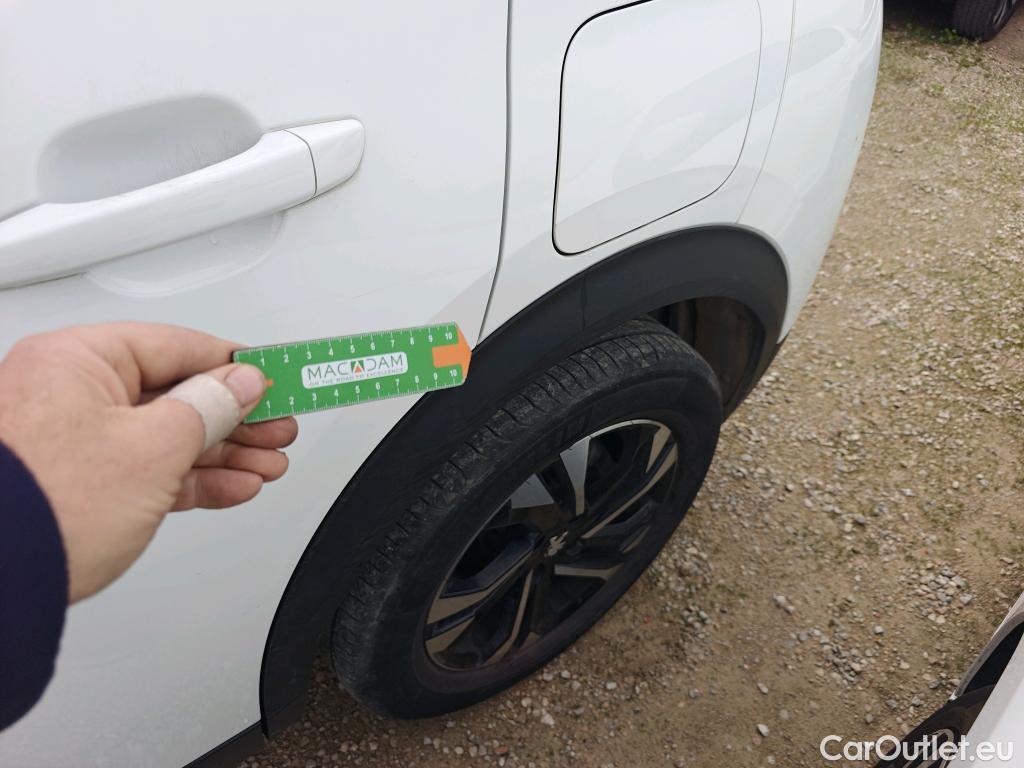  Peugeot  2008 PEUGEOT  / 2019 / 5P / todoterreno Allure BlueHDI 81kW (110CV) #13