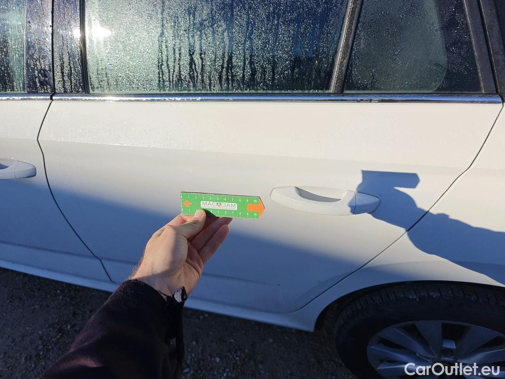  Skoda  KAMIQ SKODA  1.0 TSI 81kW (110CV) DSG Ambition #12