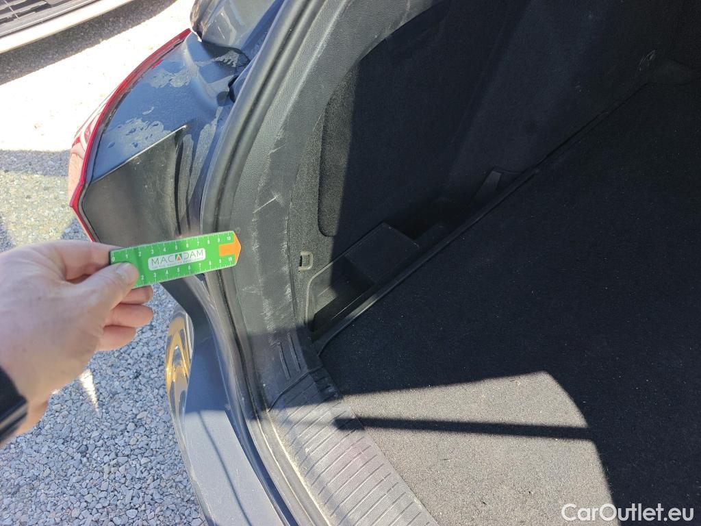  Volkswagen  Golf  VOLKSWAGEN / 2020 / 5P / familiar Life 1.0 eTSI 81kW (110CV) DSG Variant #3