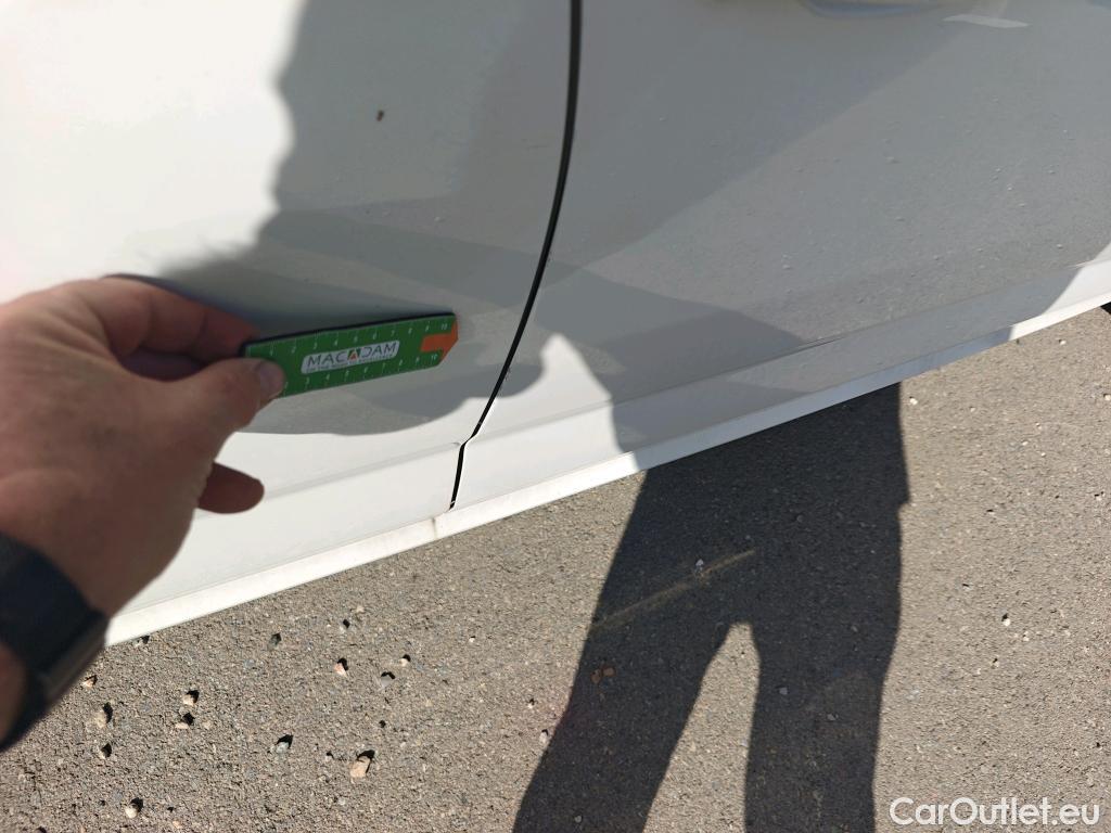  Skoda  KAMIQ SKODA  1.0 TSI 81kW (110CV) DSG Ambition #11