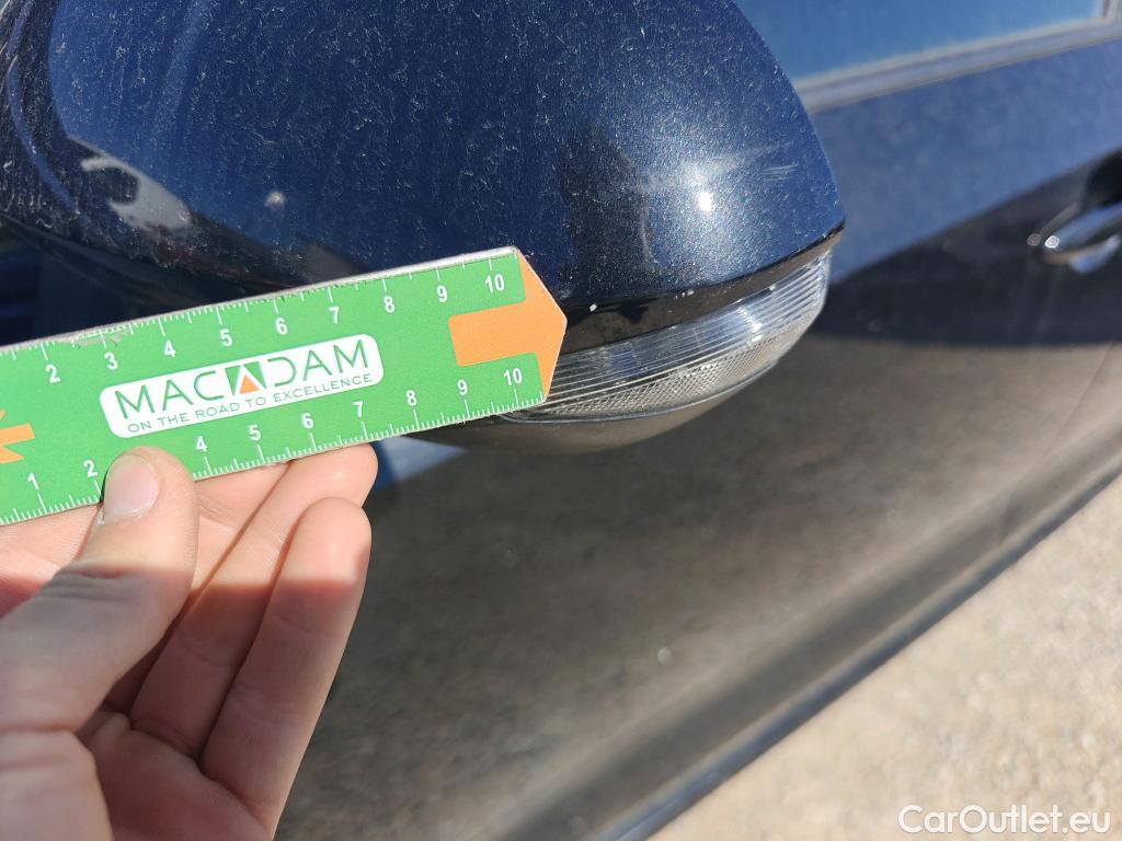  Toyota  Corolla TOYOTA  / 2019 / 4P / sedán 1.8 125H STYLE E-CVT SEDAN #36