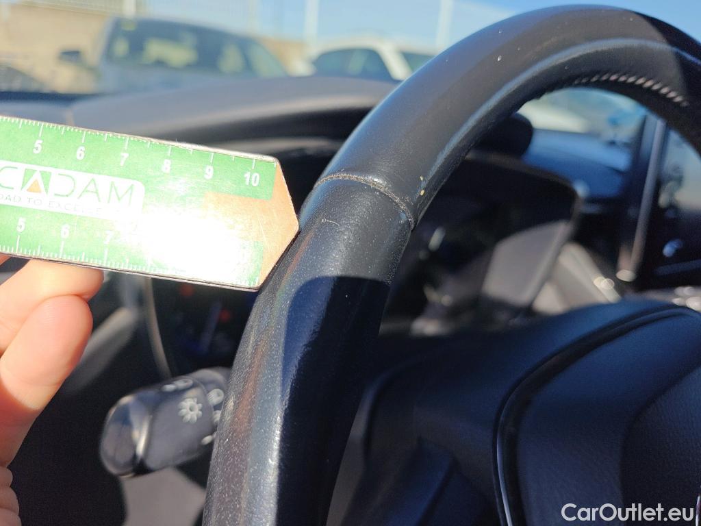  Toyota  Corolla TOYOTA  1.8 125H ACTIVE TECH E-CVT #22