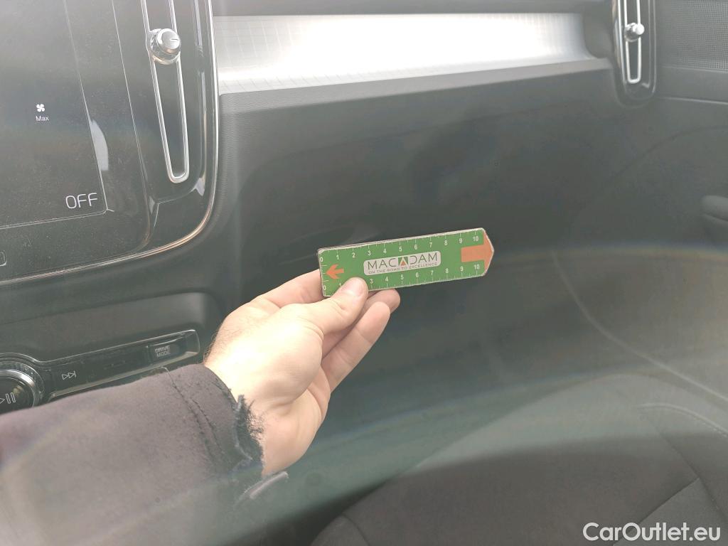  Volvo  XC 40 VOLVO XC40 / 2017 / 5P / todoterreno 1.5 T3 Momentum Pro #25