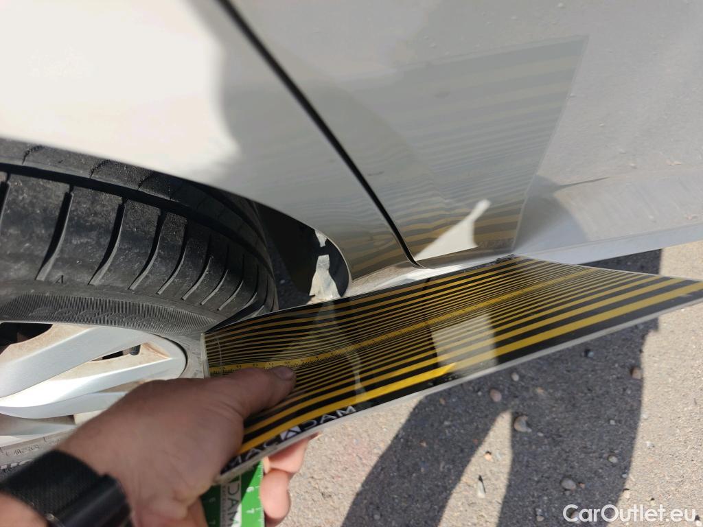  Skoda  KAMIQ SKODA  1.0 TSI 81kW (110CV) DSG Ambition #2