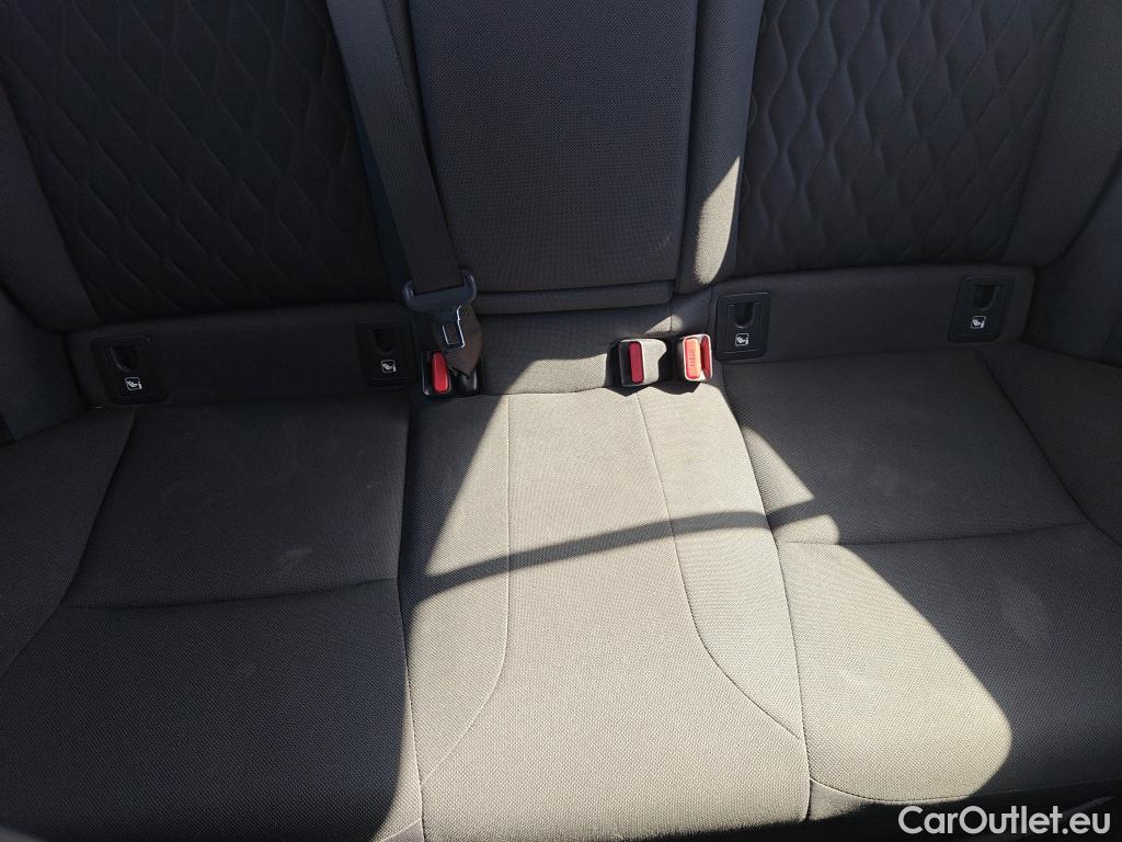  Toyota  Corolla TOYOTA  / 2019 / 4P / sedán 1.8 125H STYLE E-CVT SEDAN #18