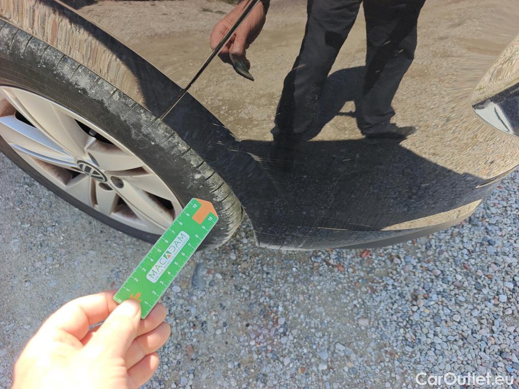  Volkswagen  Golf  VOLKSWAGEN / 2020 / 5P / berlina con portón Life 1.0 eTSI 81kW (110CV) DSG #13