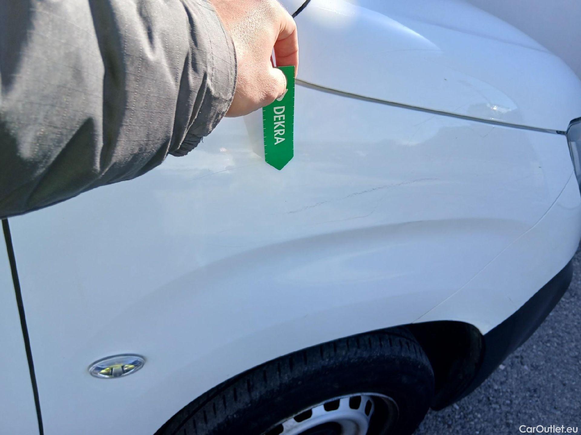  Citroen  Berlingo CITROEN  / 2018 / 3P / furgón derivado de turismo Talla M BlueHDi 73kW CONTROL (AC) #33