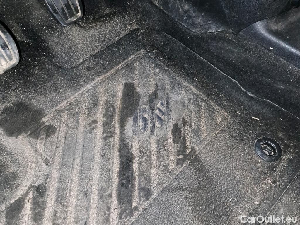  Citroen  Berlingo CITROEN  / 2018 / 4P / combi Talla M BlueHDi 100 LIVE (AC) #93