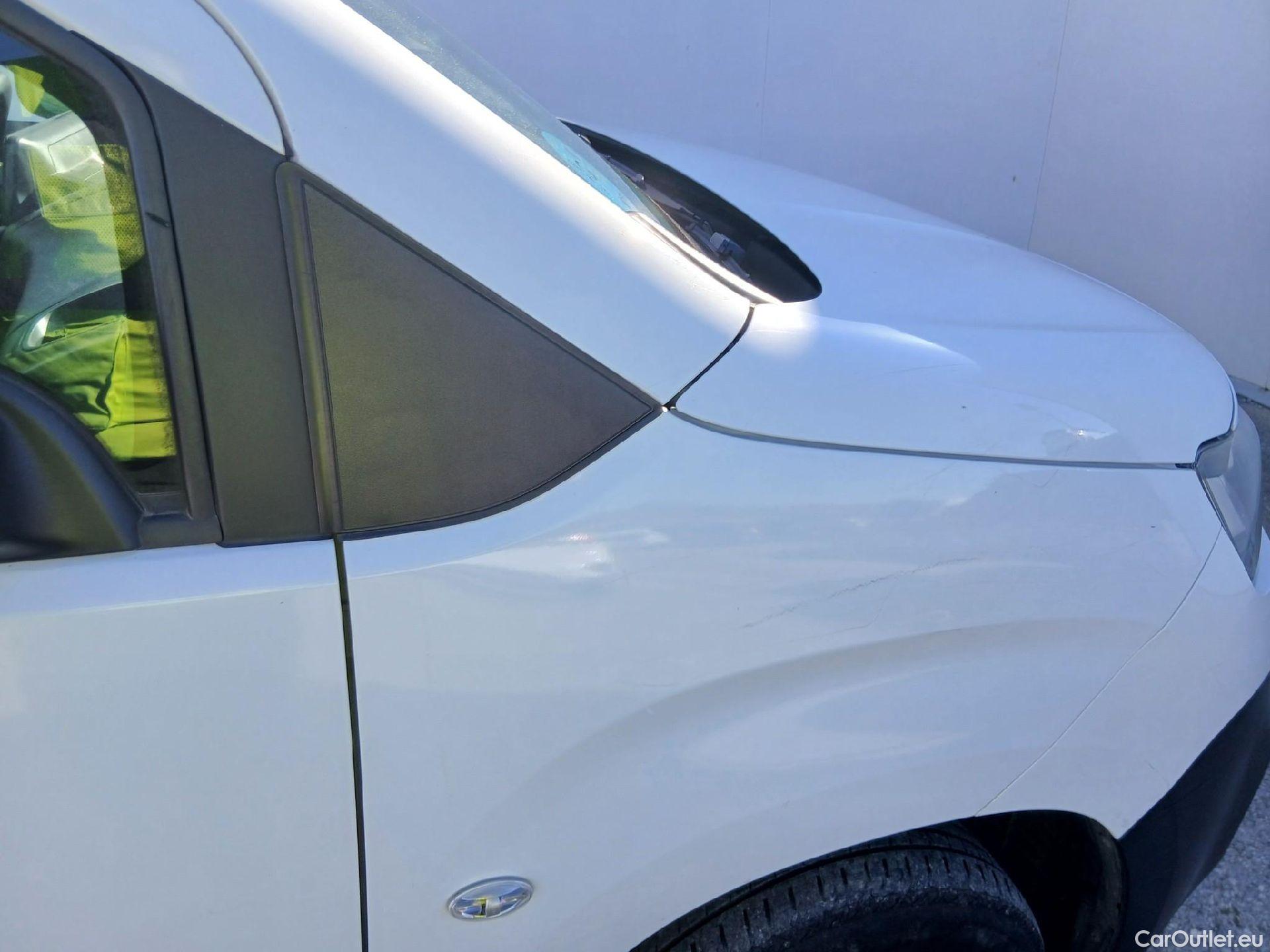  Citroen  Berlingo CITROEN  / 2018 / 3P / furgón derivado de turismo Talla M BlueHDi 73kW CONTROL (AC) #34