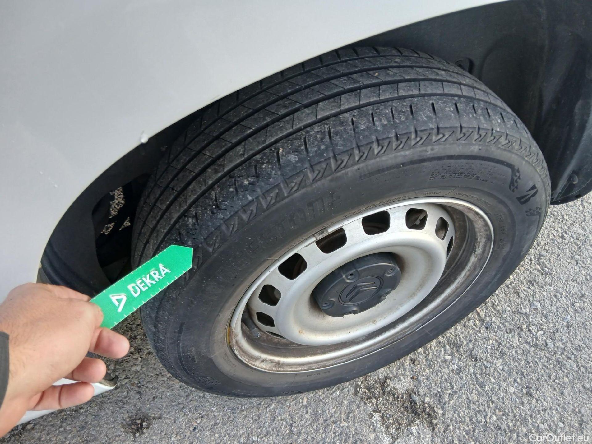  Citroen  Berlingo CITROEN  / 2018 / 3P / furgón derivado de turismo Talla M BlueHDi 73kW CONTROL (AC) #17