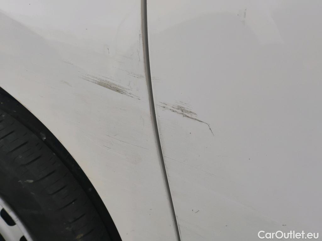  Citroen  Berlingo CITROEN  / 2018 / 3P / furgón derivado de turismo Talla M BlueHDi 100 CONTROL (AC2) #24