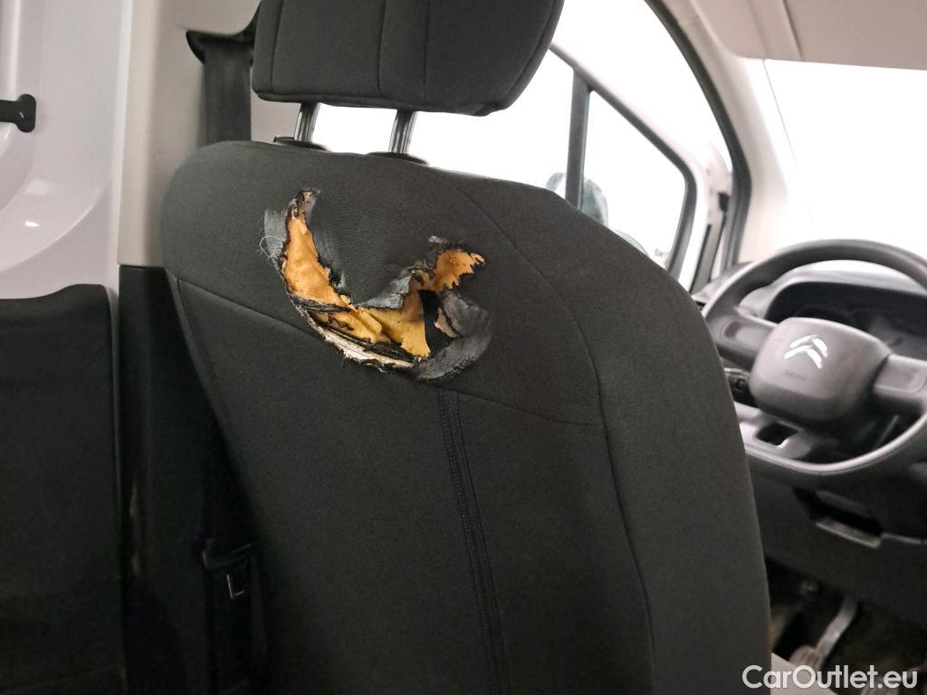  Citroen  Berlingo CITROEN  / 2018 / 4P / combi Talla M BlueHDi 100 LIVE (AC) #15