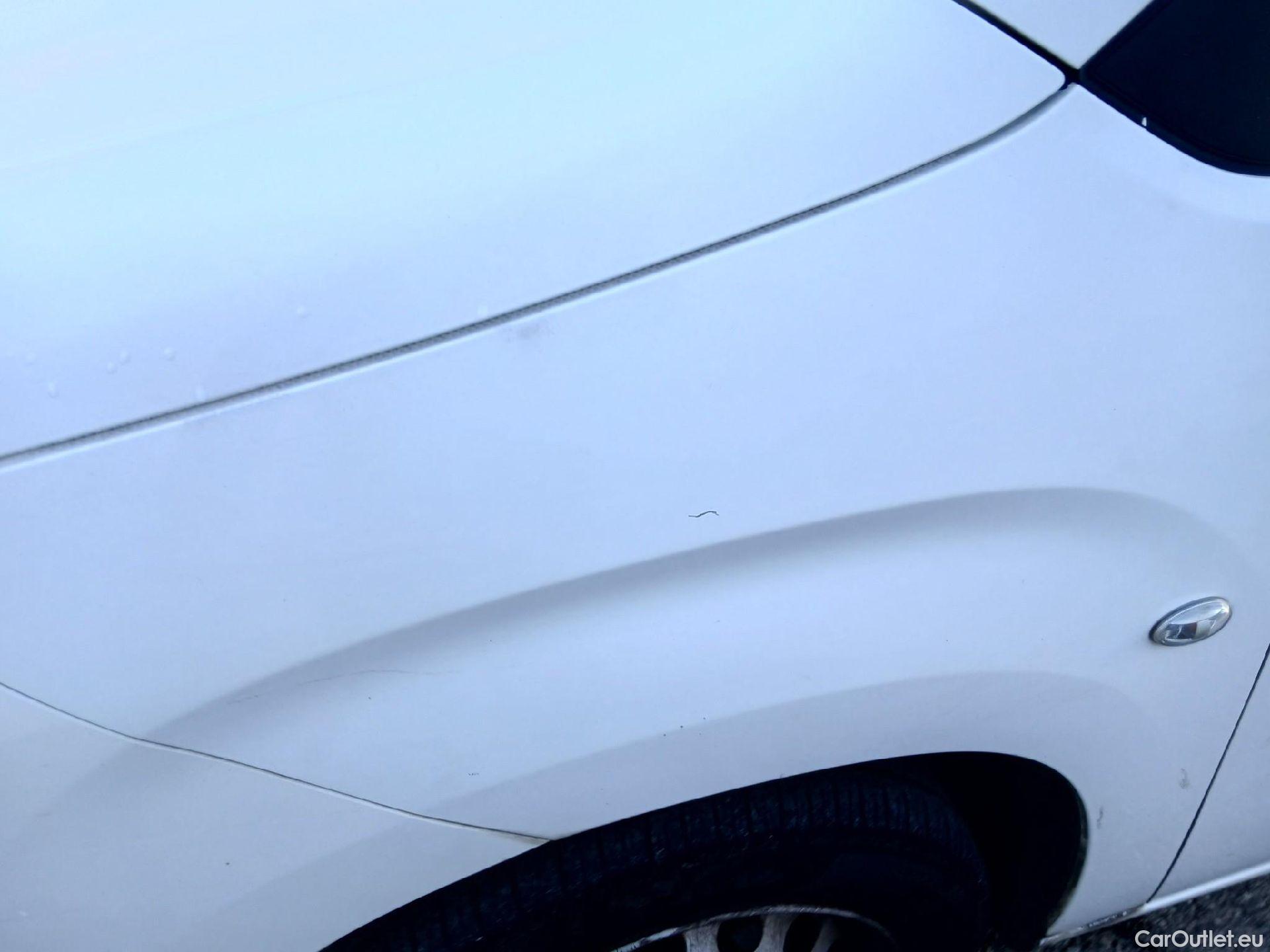  Citroen  Berlingo CITROEN  / 2018 / 4P / combi Talla M BlueHDi 100 LIVE (AC) #6