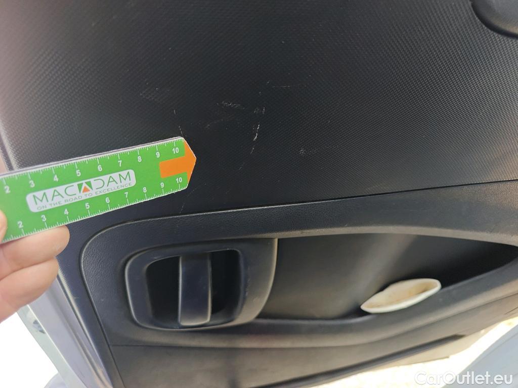  Citroen  Berlingo CITROEN  / 2015 / 4P / combi Multispace LIVE Edit.BlueHDi 74KW (100CV (AC) #37