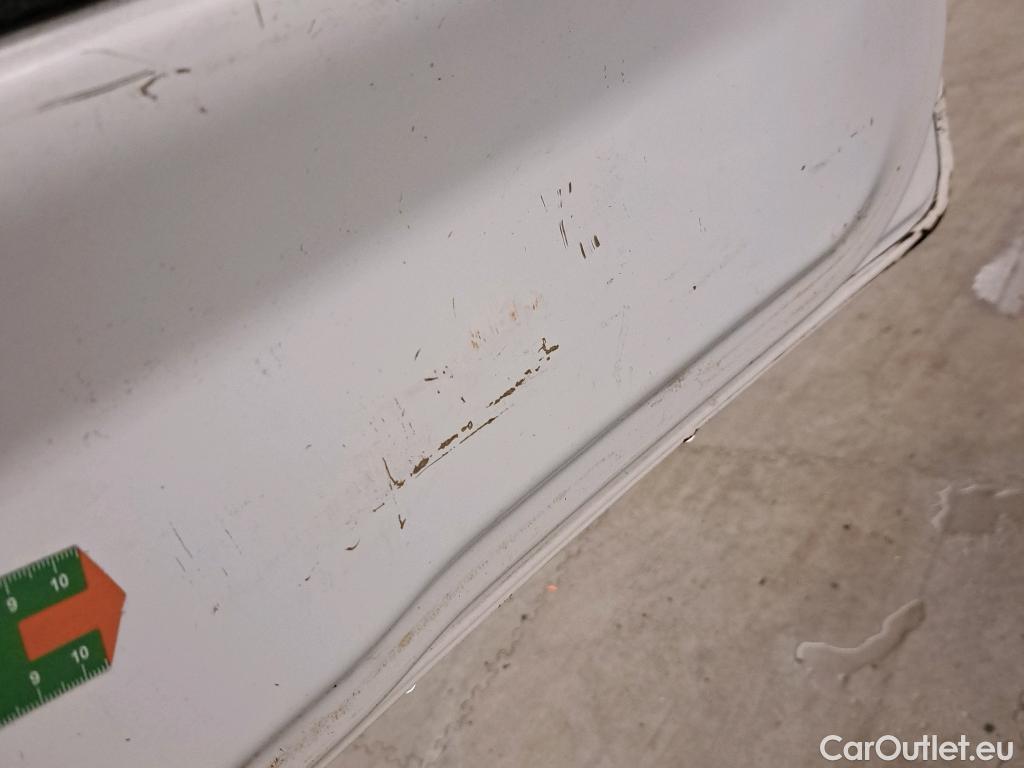  Citroen  Berlingo CITROEN  / 2018 / 4P / combi Talla M BlueHDi 100 LIVE (AC) #30